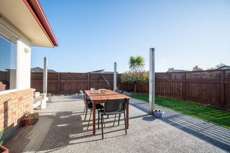 Photo of property in 19 Branigan Parade, Kelvin Grove, Palmerston North, 4414