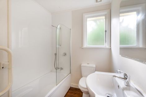 Photo of property in 3 Vautier Avenue, Wadestown, Wellington, 6012