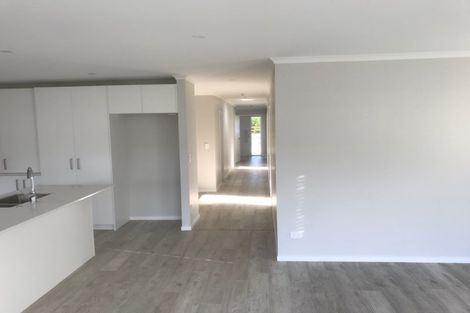 Photo of property in 120 Matua Road, Huapai, Kumeu, 0810