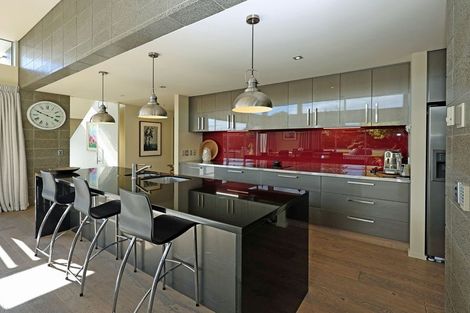 Photo of property in 141 Awamoa Road, Holmes Hill, Oamaru, 9401