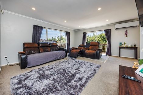 Photo of property in 12 Prado Drive, Pukekohe, 2120