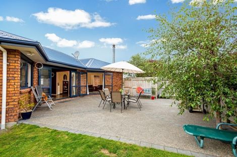 Photo of property in 5 Meridian Grove, Kelvin Grove, Palmerston North, 4414