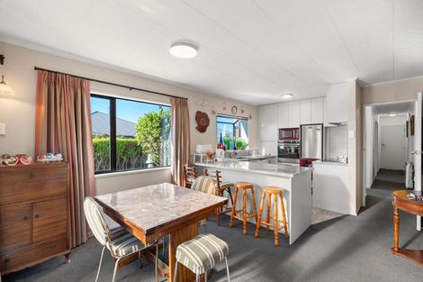 Photo of property in 5 Westview Crescent, West Melton, 7618