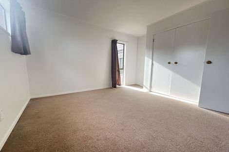 Photo of property in 124 Carnoustie Drive, Wattle Downs, Auckland, 2103