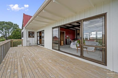 Photo of property in 37 Whaka Street, Maungaturoto, 0520