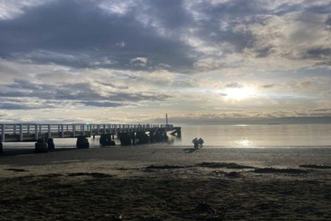 Photo of property in 34 Ferry Street, Seatoun, Wellington, 6022