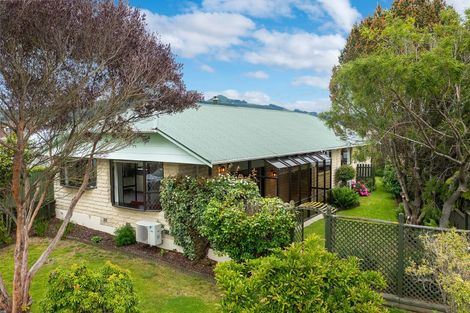 Photo of property in 1 Ash Place, Mosgiel, 9024