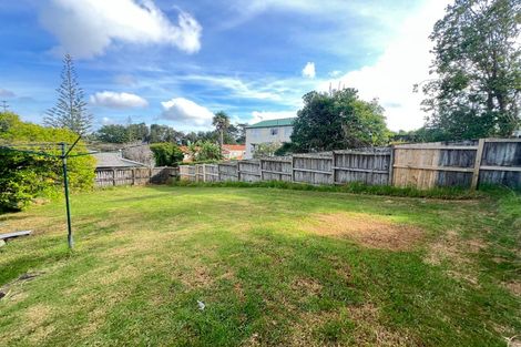 Photo of property in 1/260 Sunset Road, Windsor Park, Auckland, 0632