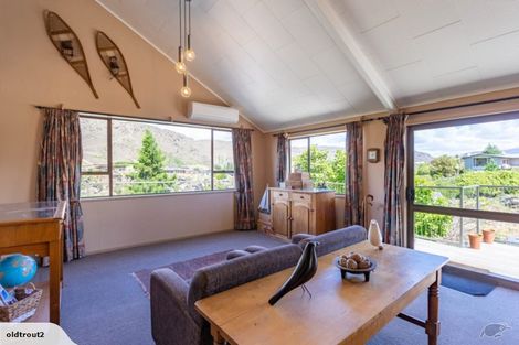 Photo of property in 12 Coulson Place, Alexandra, 9320