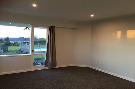 Photo of property in 225 Durham Drive, Havelock North, 4130