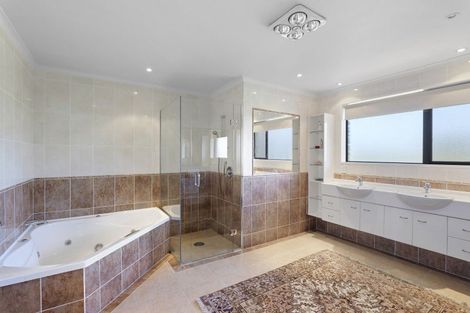 Photo of property in 635 Yaldhurst Road, Yaldhurst, Christchurch, 7676