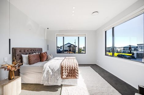 Photo of property in 2 Picnic Point Road, Hobsonville, Auckland, 0616