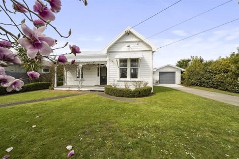 Photo of property in 22 Disraeli Street, Hawera, 4610