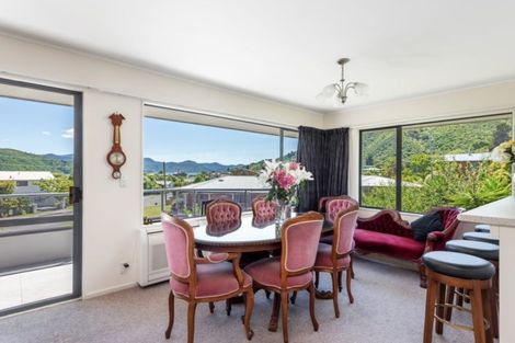 Photo of property in 68 Moana View Road, Waikawa, Picton, 7220