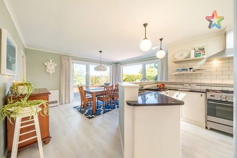 Photo of property in 30 Korokoro Road, Korokoro, Lower Hutt, 5012