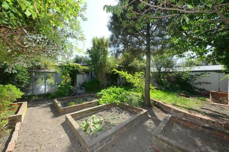 Photo of property in 114 Osborne Street, Waltham, Christchurch, 8011