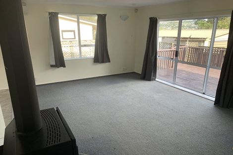 Photo of property in 66 Dominica Crescent, Grenada Village, Wellington, 6037