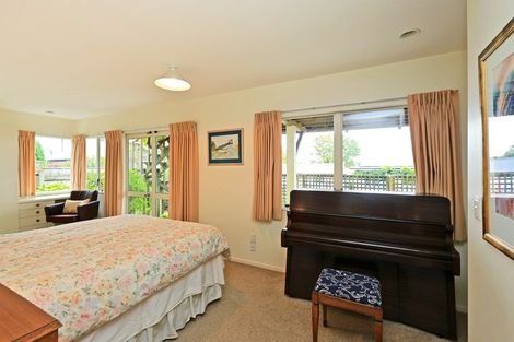 Photo of property in 12a Gillean Street, Havelock North, 4130