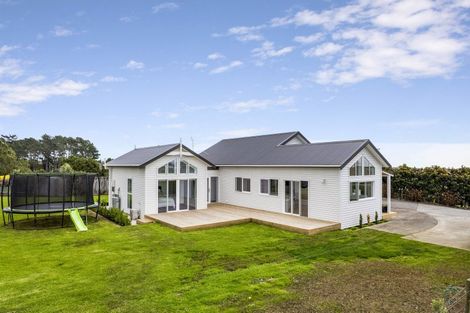 Photo of property in 1312 Devon Road, Brixton, Waitara, 4382