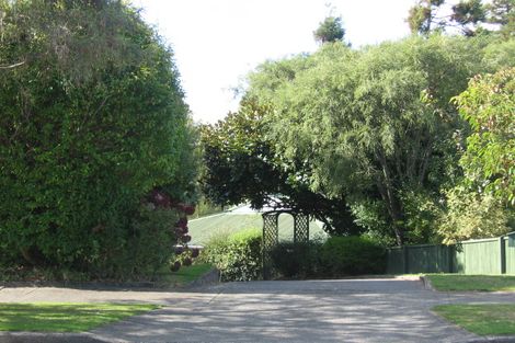 Photo of property in 50 Dowling Grove, Silverstream, Upper Hutt, 5019