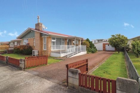 Photo of property in 207 Moanataiari Street, Thames, 3500