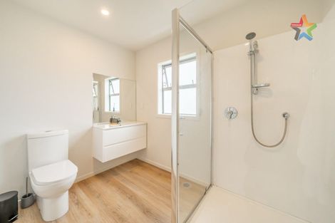 Photo of property in 9 Mcgrath Way, Taita, Lower Hutt, 5011