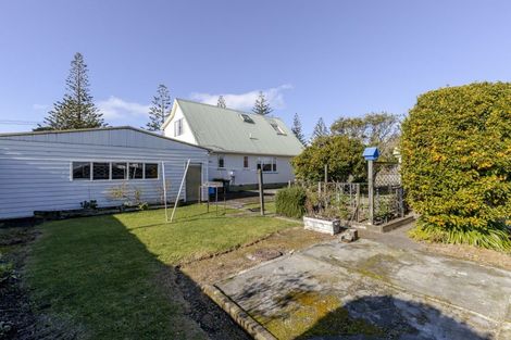 Photo of property in 87 Queen Street, Waitara, 4320