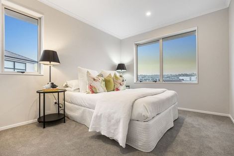 Photo of property in 24 Kuku Avenue, Red Beach, 0932