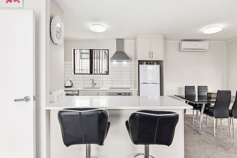 Photo of property in 5/1 Rebecca Rise, Weymouth, Auckland, 2103