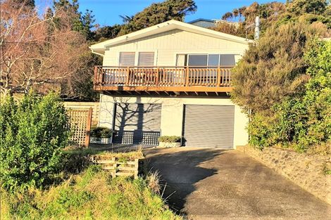 Photo of property in 25 Lord Street, Stokes Valley, Lower Hutt, 5019