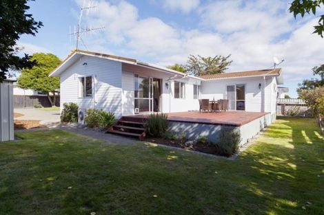 Photo of property in 4 Newberry Place, Richmond Heights, Taupo, 3330
