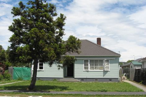 Photo of property in 28 Glenroy Street, Woolston, Christchurch, 8062