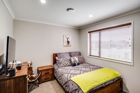 Photo of property in 23 Gee Place, Taradale, Napier, 4112