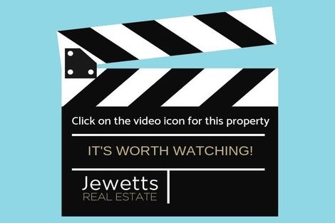 Photo of property in 1 Signallers Grove, Strathmore Park, Wellington, 6022