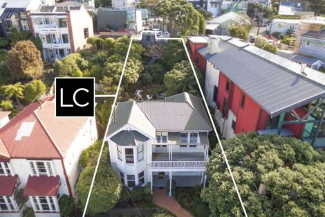 Photo of property in 16 Talavera Terrace, Kelburn, Wellington, 6012