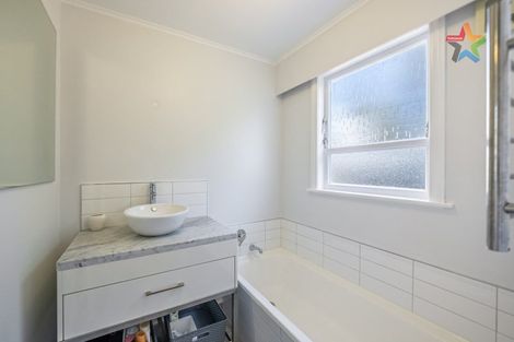 Photo of property in 9 Miro Street, Eastbourne, Lower Hutt, 5013