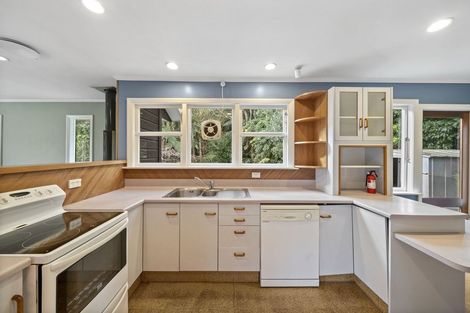 Photo of property in 115 Kamahi Street, Stokes Valley, Lower Hutt, 5019