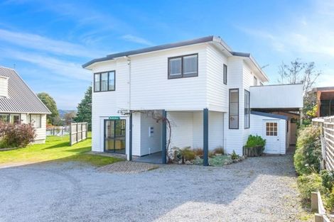Photo of property in 2/24 Angela Place, Kinloch, Taupo, 3377