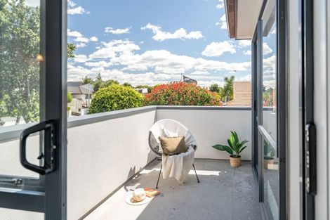 Photo of property in 65a Campbell Road, Mount Maunganui, 3116