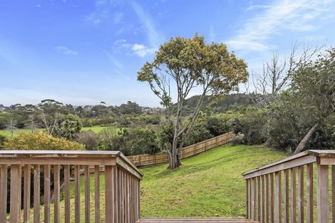 Photo of property in 7a Taioma Crescent, Te Atatu Peninsula, Auckland, 0610