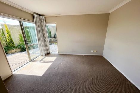 Photo of property in 60 Grammar School Road, Pakuranga, Auckland, 2010
