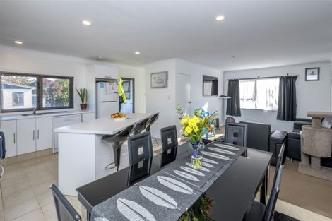 Photo of property in 21 Read Street, Levin, 5510