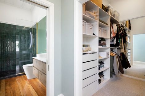 Photo of property in 114 Victoria Street, Cambridge, 3434