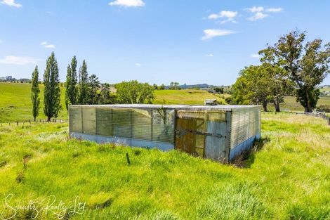 Photo of property in 35 Minnie Casey Rise, Matakohe, 0593