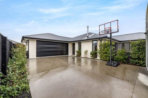 Photo of property in 15 Batchelor Place, Kaiapoi, 7630