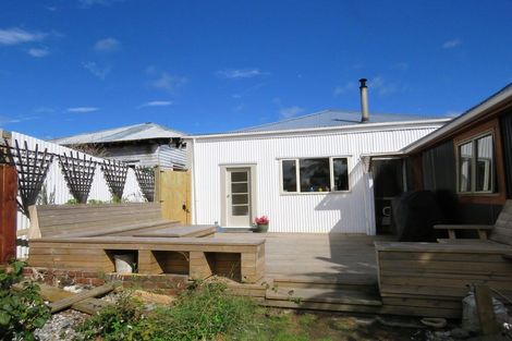 Photo of property in 87 Peel Street, Westport, 7825