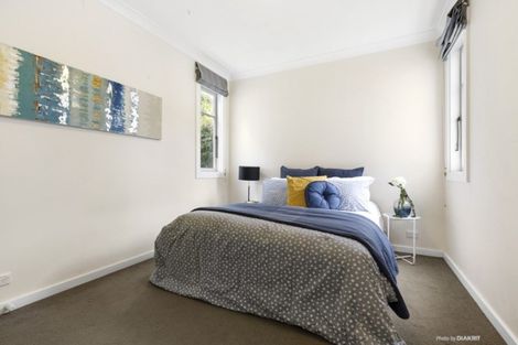 Photo of property in 58 Salamanca Road, Kelburn, Wellington, 6012
