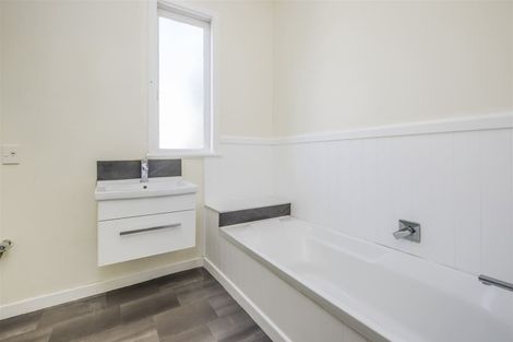 Photo of property in 14 Golf Avenue, Otahuhu, Auckland, 1062