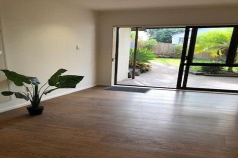 Photo of property in 26 Arran Road, Browns Bay, Auckland, 0630