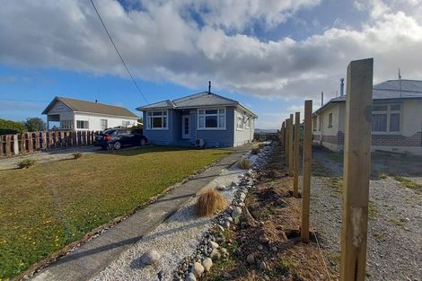 Photo of property in 19 Main Road, Tuatapere, 9620